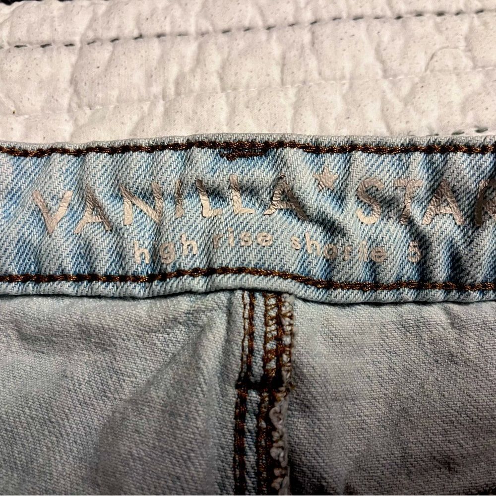 Vanilla Star Light Blue Ripped Jean Shorts - Picture 3 of 4